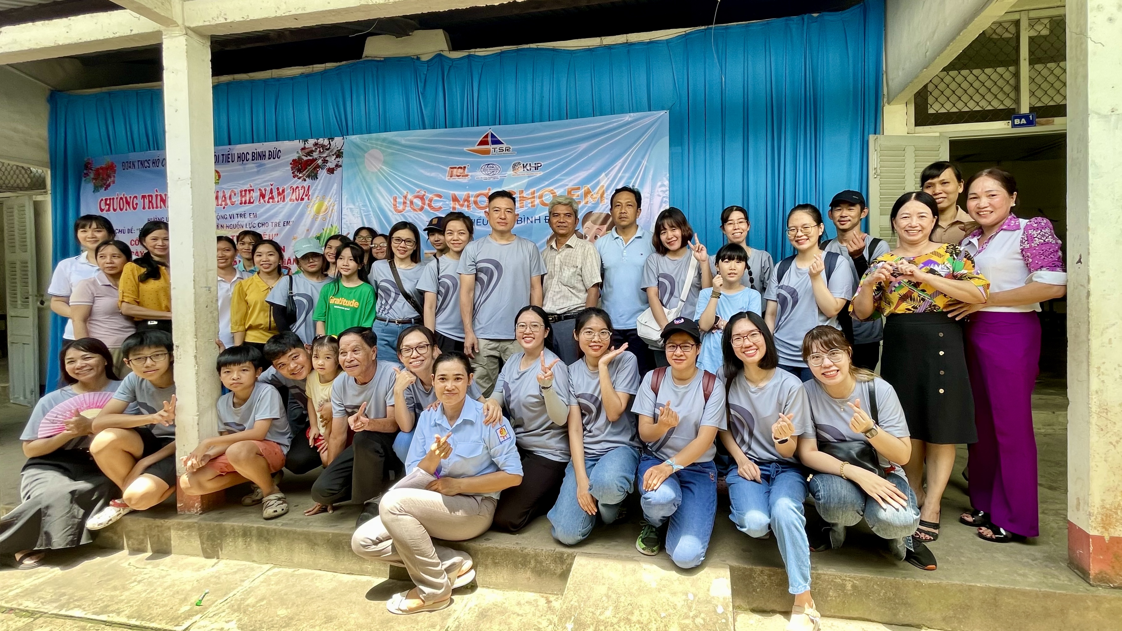 TSR Team’s Charity Trip – “Ước Mơ Cho Em – Dreams for Children”